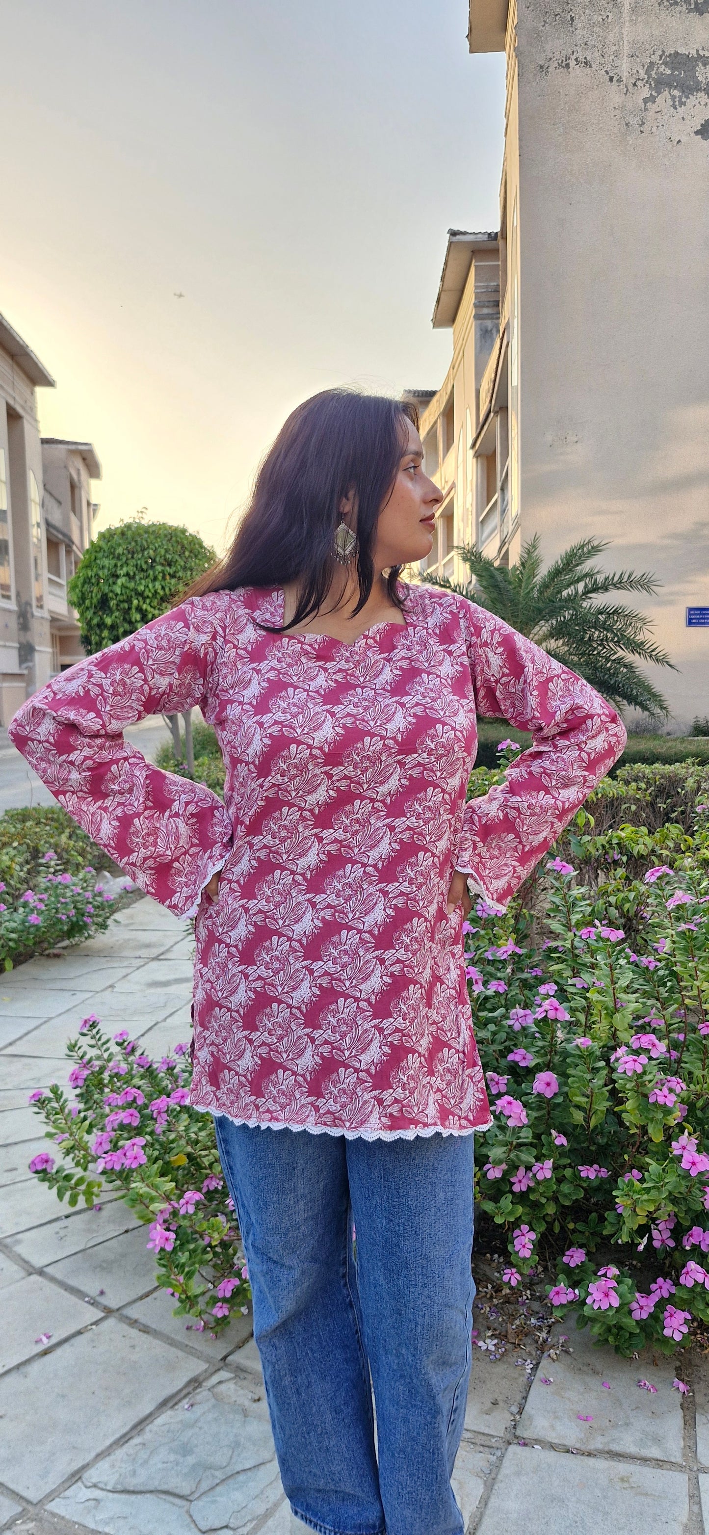 Women’s Rayon Floral Print Sweetheart Neck Backless Kurti with Bell Sleeves – Ethnic & Casual Wear