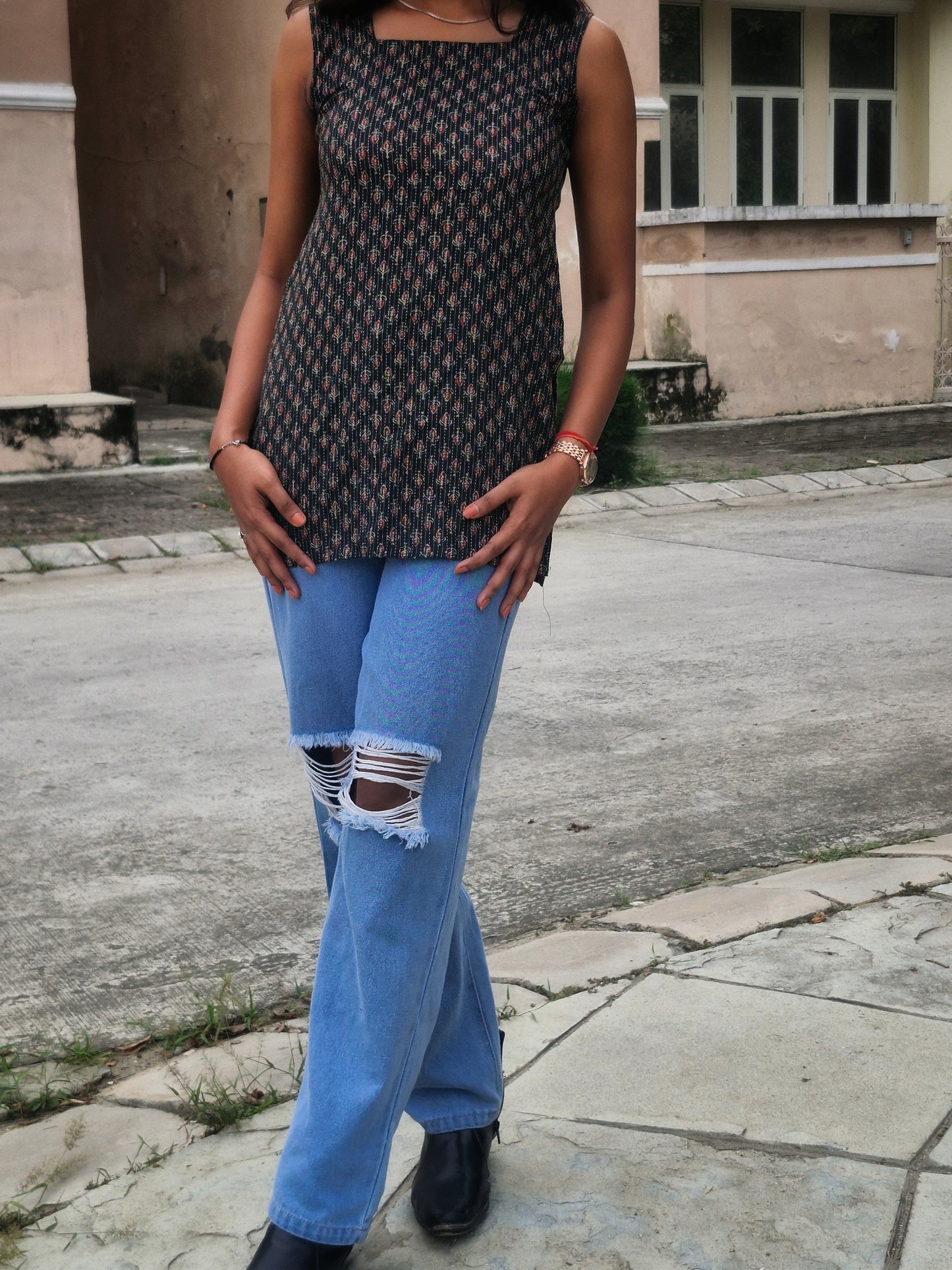 Indiraa - Trending Women’s Backless Short Cotton Kurti | Olive Green Sleeveless Kurti Top for College & Office Wear