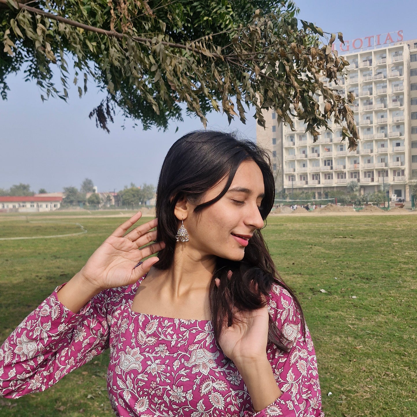 Women Cotton Printed Long Backless Kurti with Square Neck, Full Sleeves & Tie-Up Back