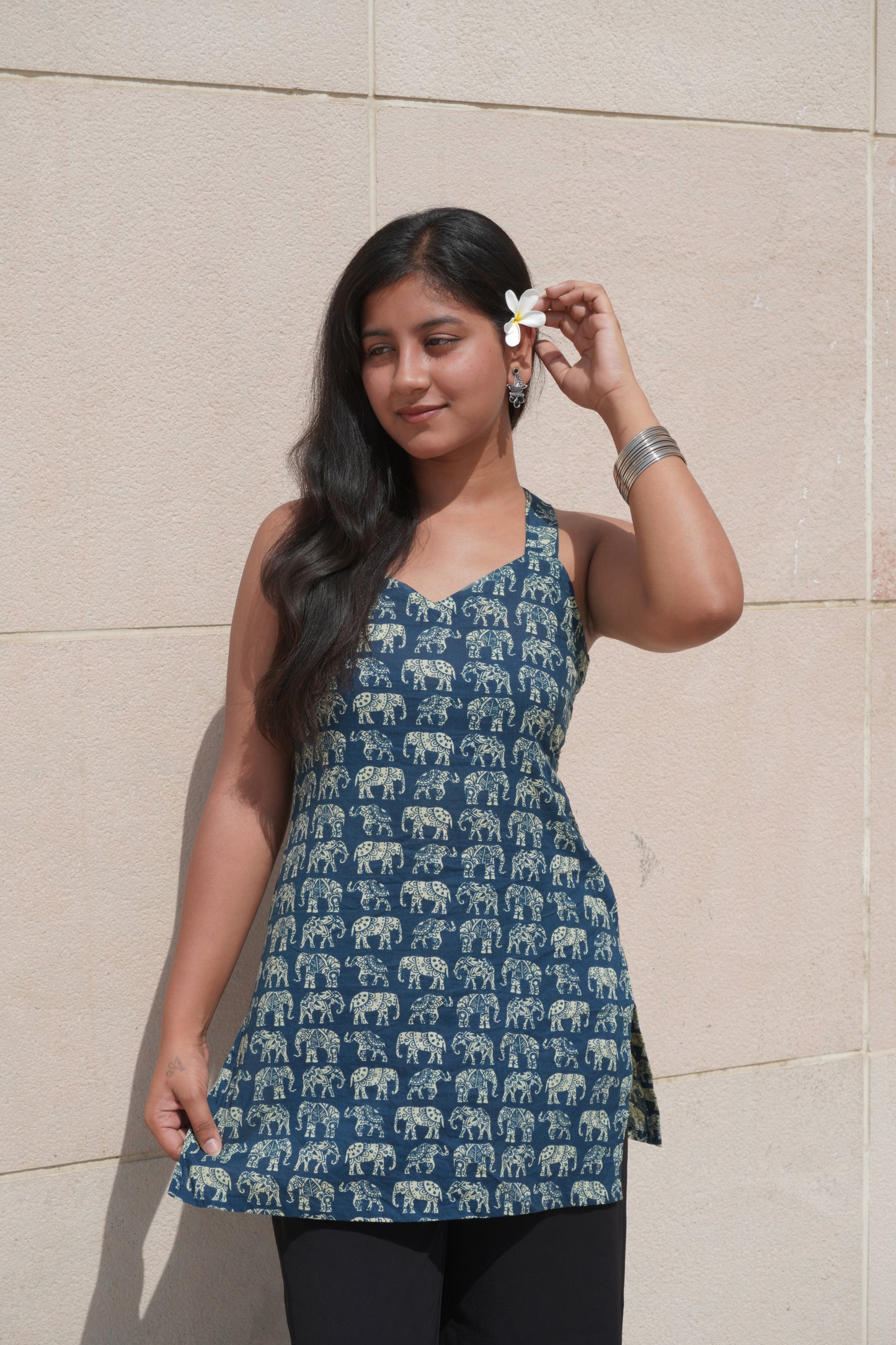 Elephant Print Cotton Backless Kurti – Sleeveless Cross-Back Summer Top