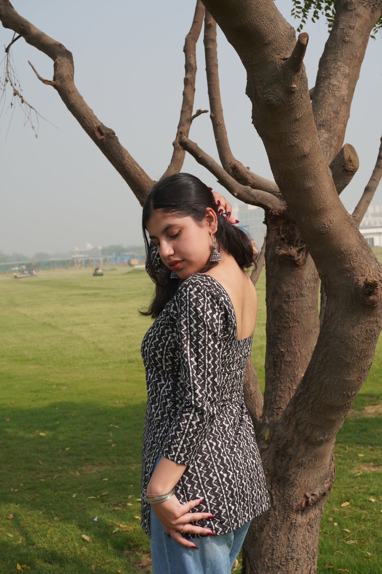 Black & White Printed Backless Cotton Kurti for Women – Sweetheart Neck, Quarter Sleeves