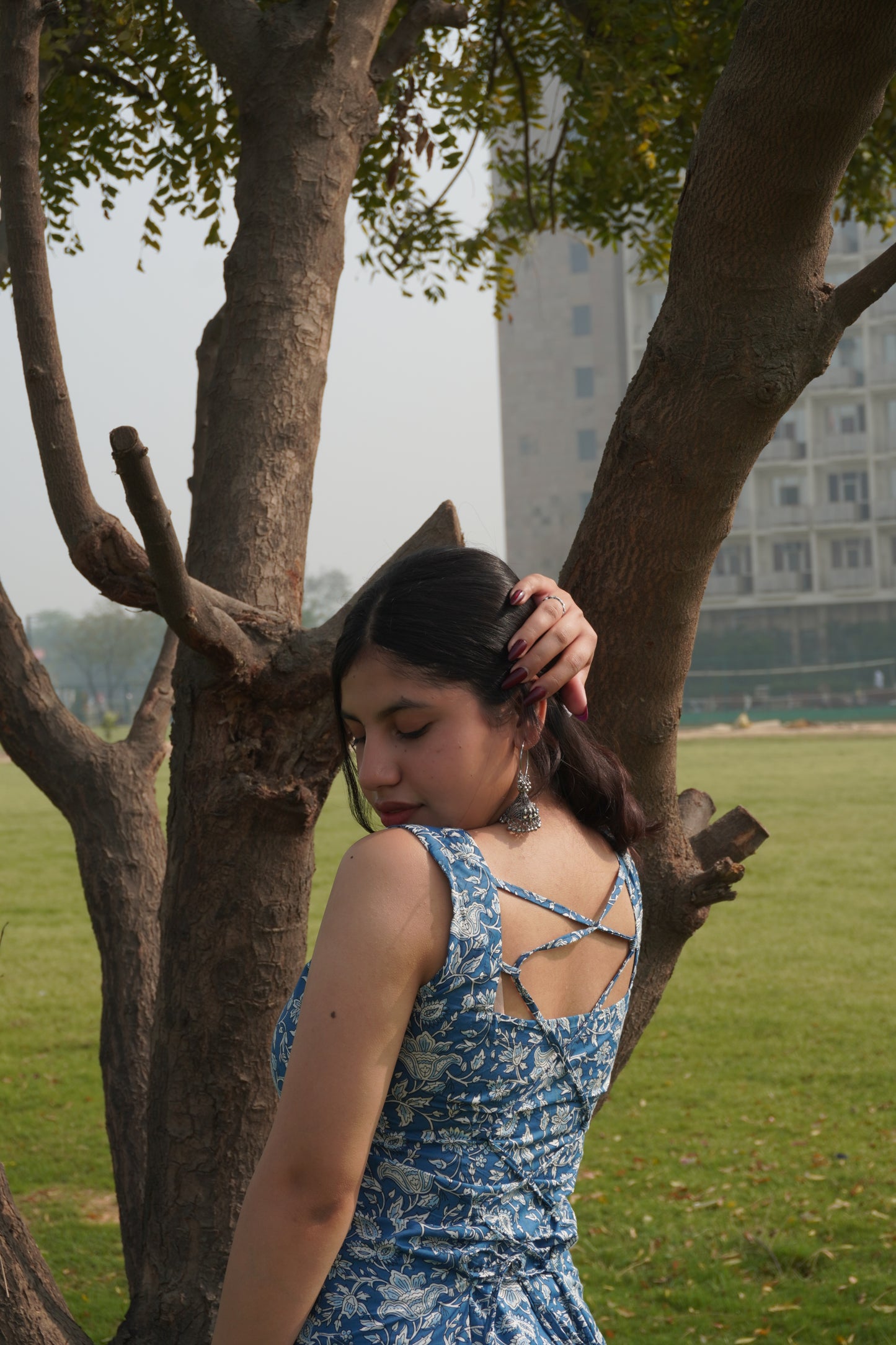 Blue Floral Cotton Short Kurti with Corset Back – Square Neck Sleeveless Kurti for Women
