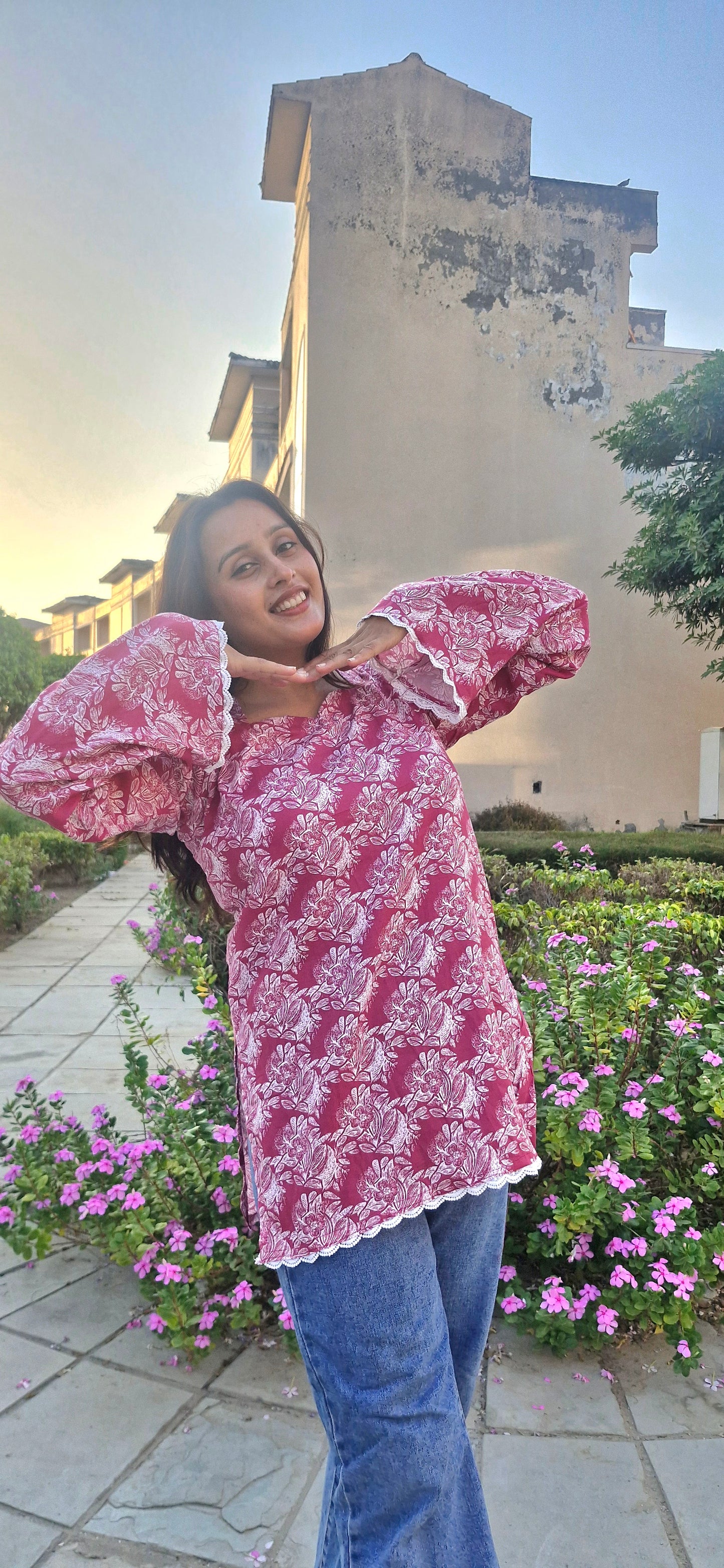 Women’s Rayon Floral Print Sweetheart Neck Backless Kurti with Bell Sleeves – Ethnic & Casual Wear